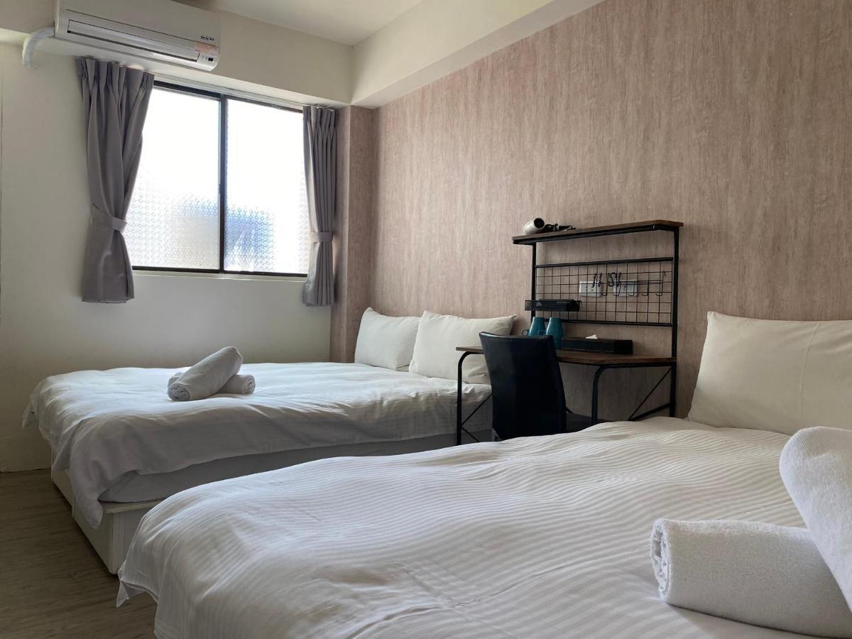 Fengjia Sleep Hotel Taichung Bagian luar foto