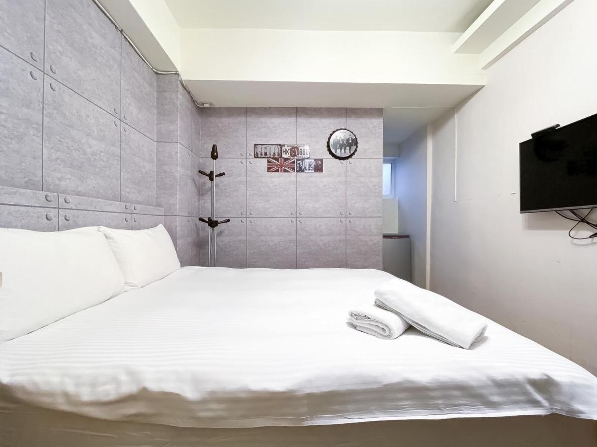 Fengjia Sleep Hotel Taichung Bagian luar foto