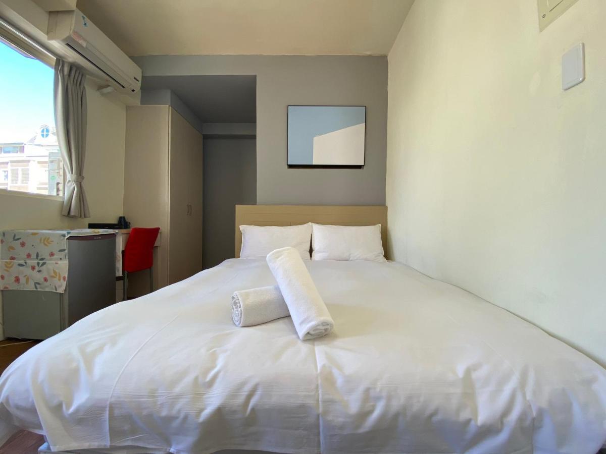 Fengjia Sleep Hotel Taichung Bagian luar foto