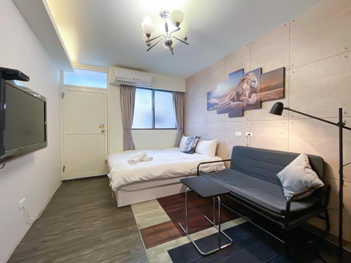 Fengjia Sleep Hotel Taichung Bagian luar foto