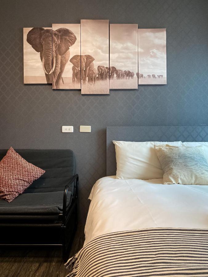 Fengjia Sleep Hotel Taichung Bagian luar foto