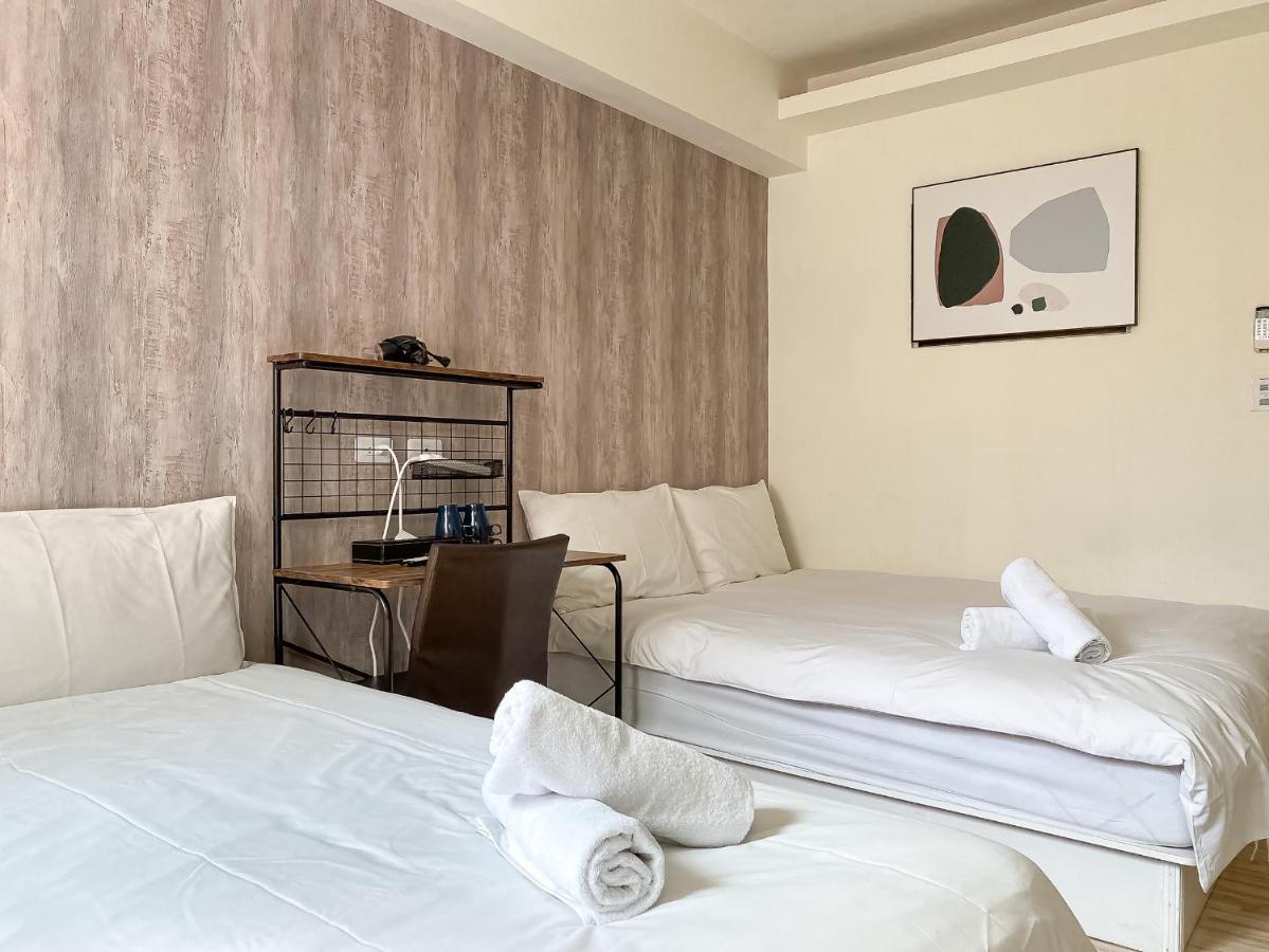 Fengjia Sleep Hotel Taichung Bagian luar foto